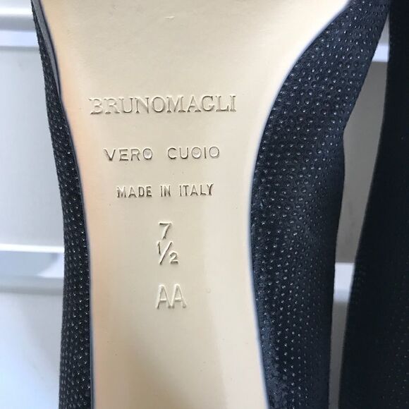 ❤️ BRUNO MAGLI Short Heels❤️ - Picture 7 of 8